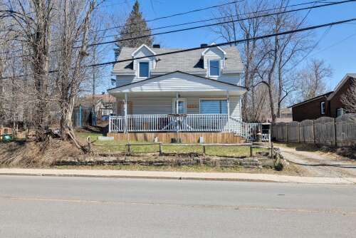 220, Av. de Buckingham, Gatineau (Buckingham)