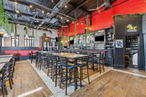 70, Prom. du Portage, Gatineau (Hull)